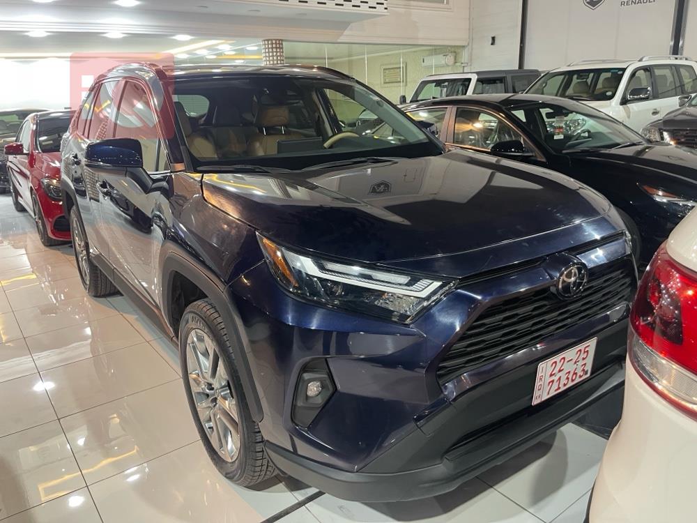 تۆیۆتا ڕاڤ 4